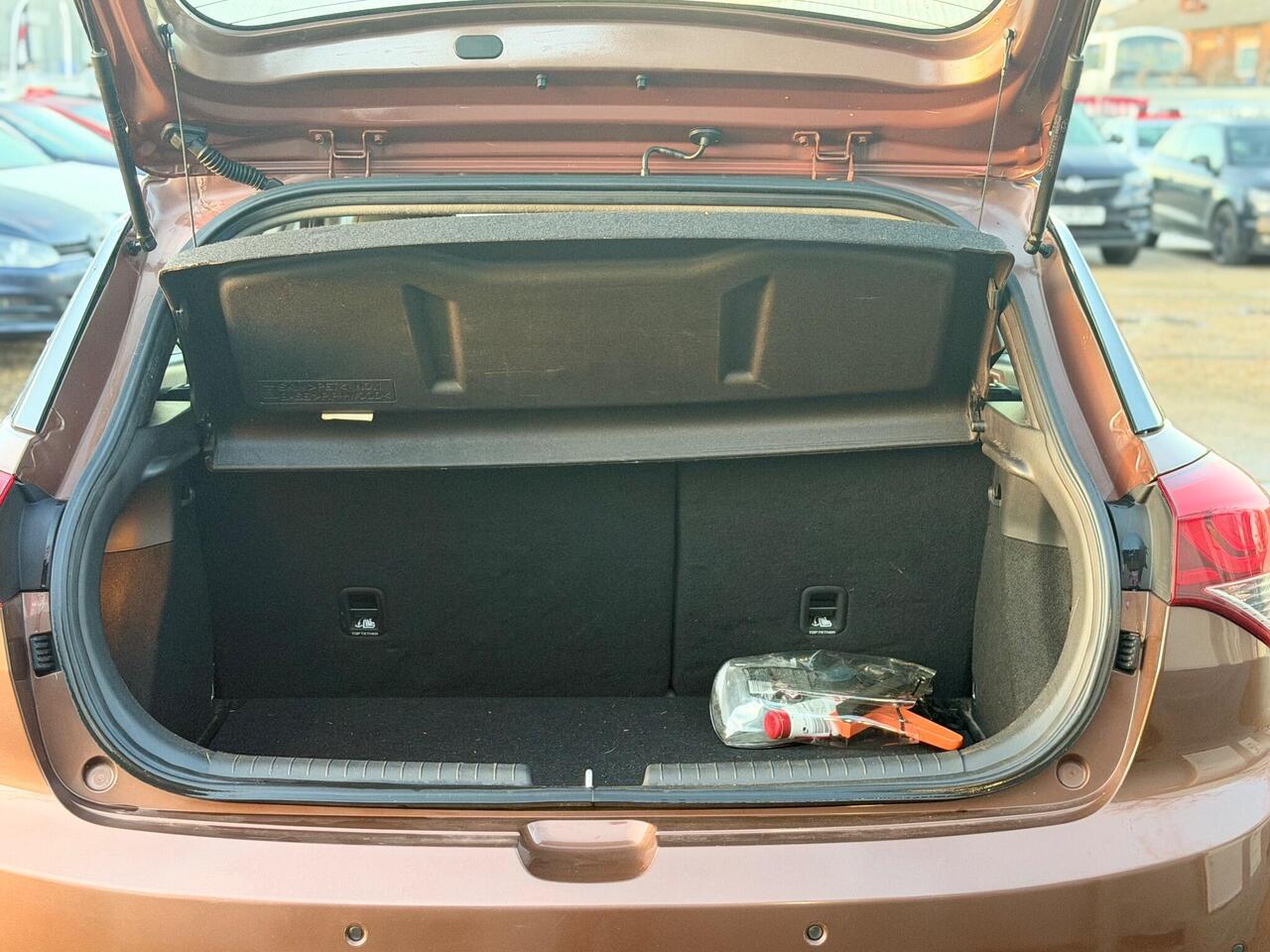 Used Hyundai i20 2015 for sale - 76841853: Photo 53