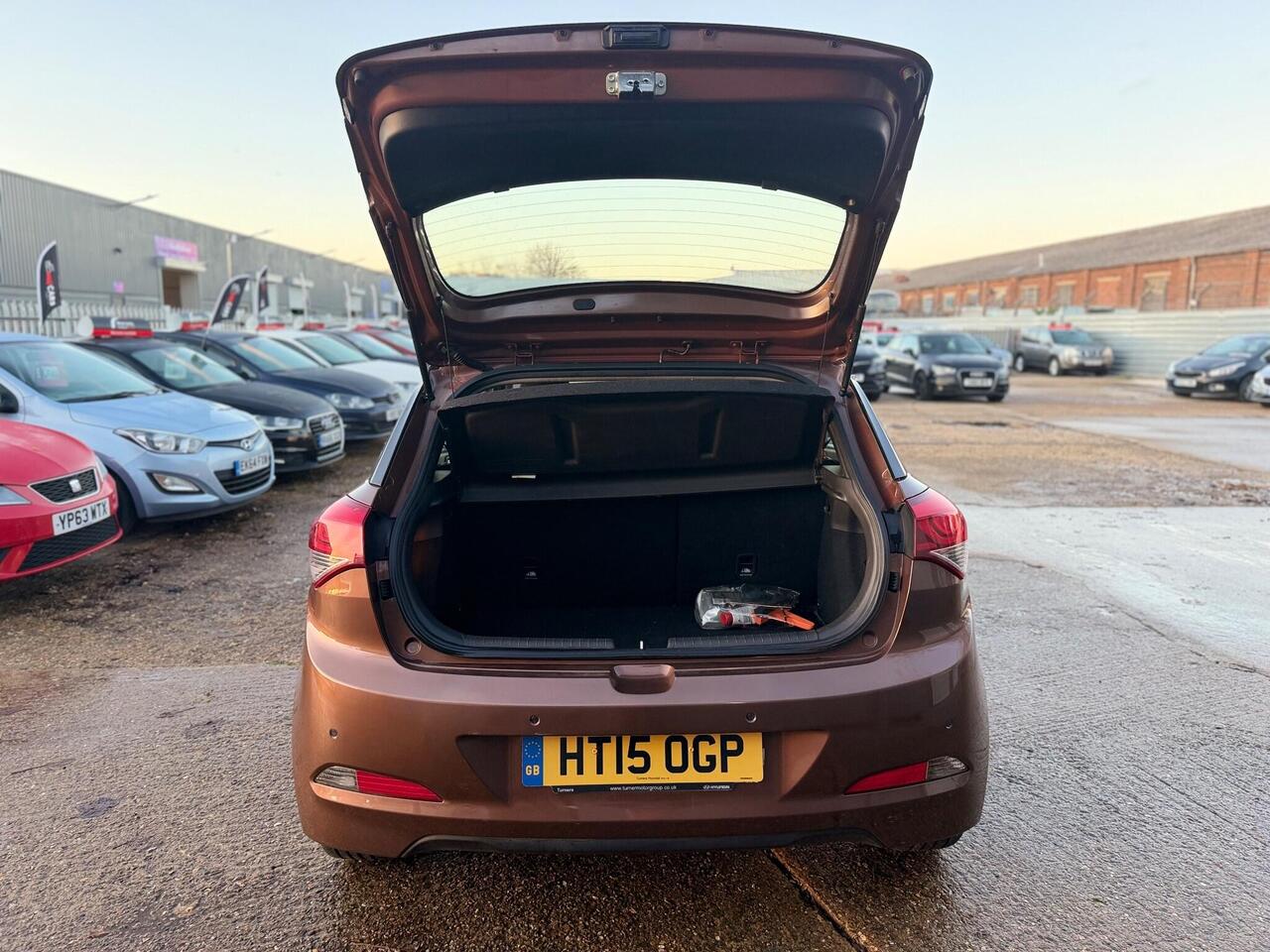 Used Hyundai i20 2015 for sale - 76841853: Photo 54