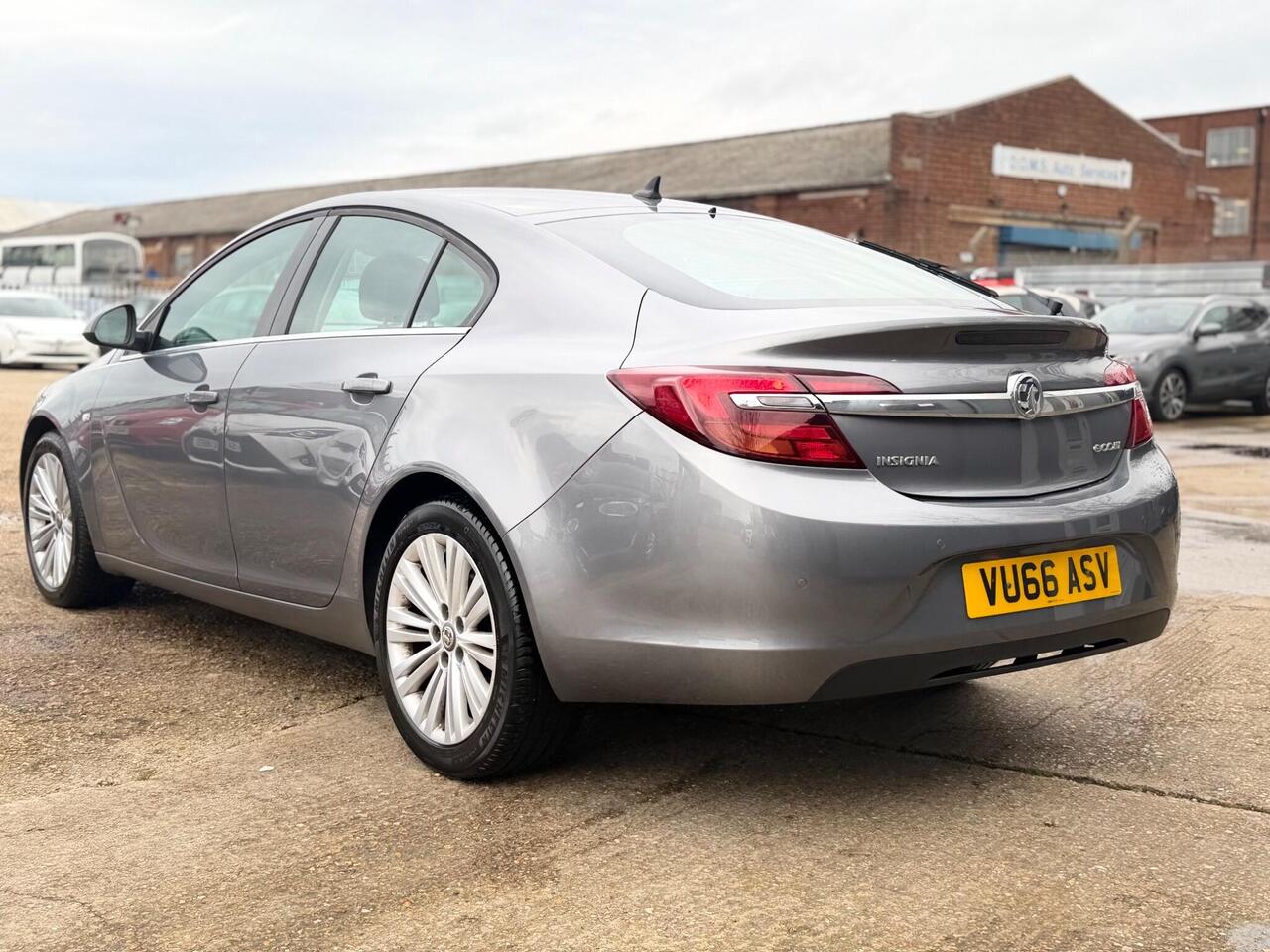 Used Vauxhall Insignia 2016 for sale - 77648010: Photo 8