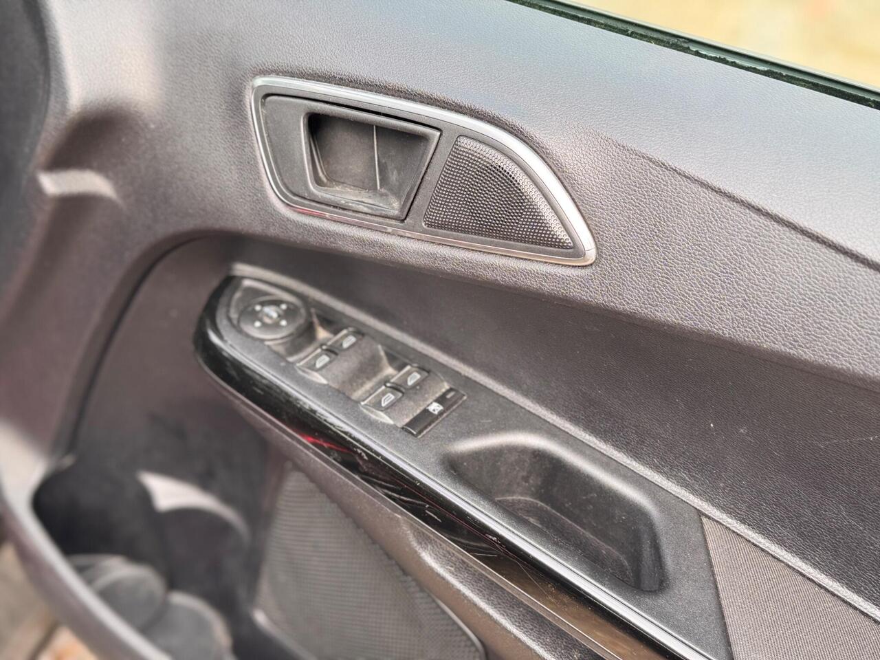 Used Ford B-MAX 2013 for sale - 76734417: Photo 44