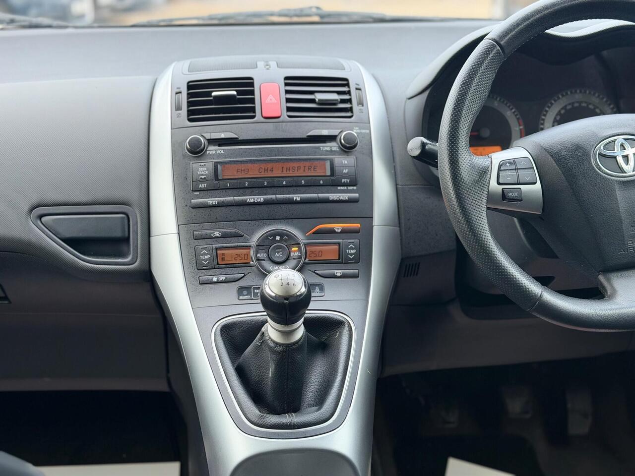 Used Toyota Auris 2010 for sale - 76900095: Photo 13