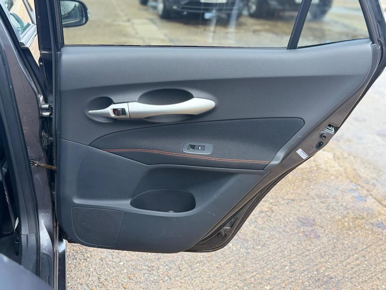 Used Toyota Auris 2010 for sale - 76900095: Photo 26