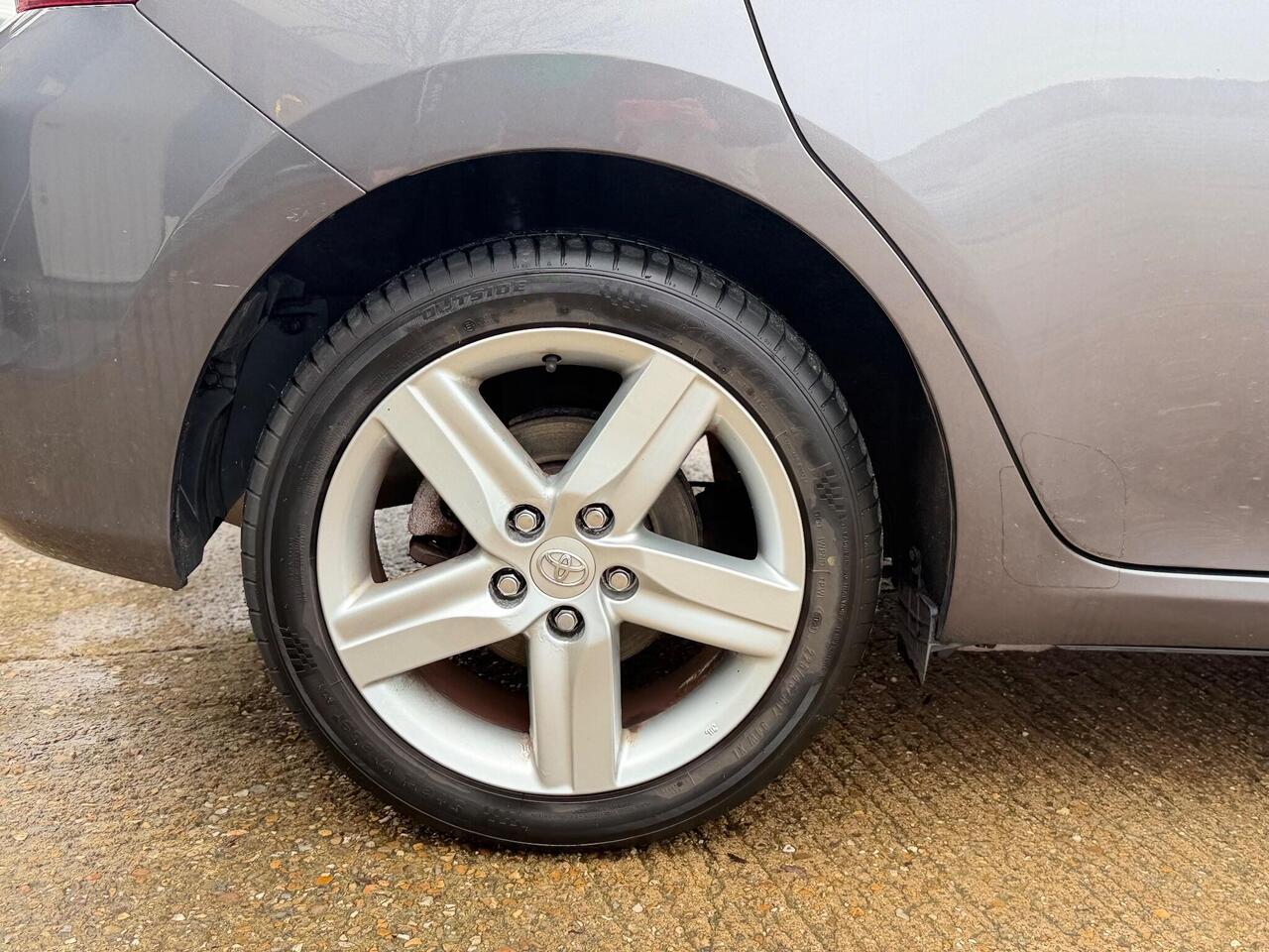 Used Toyota Auris 2010 for sale - 76900095: Photo 30