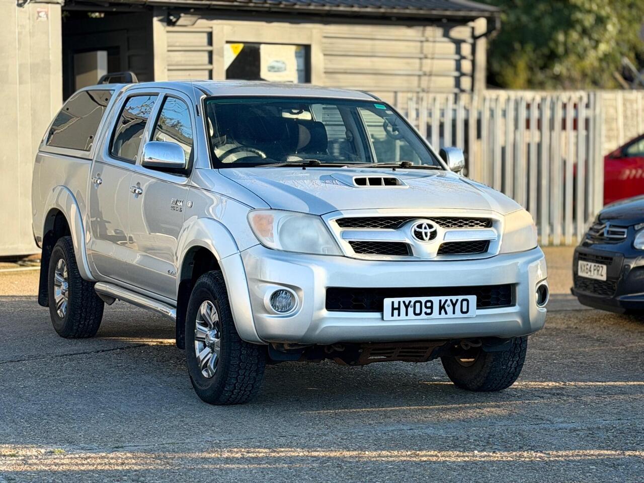 Used Toyota Hilux 2009 for sale - 77994653: Photo 2