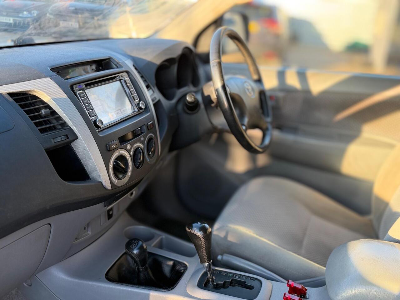 Used Toyota Hilux 2009 for sale - 77994653: Photo 21