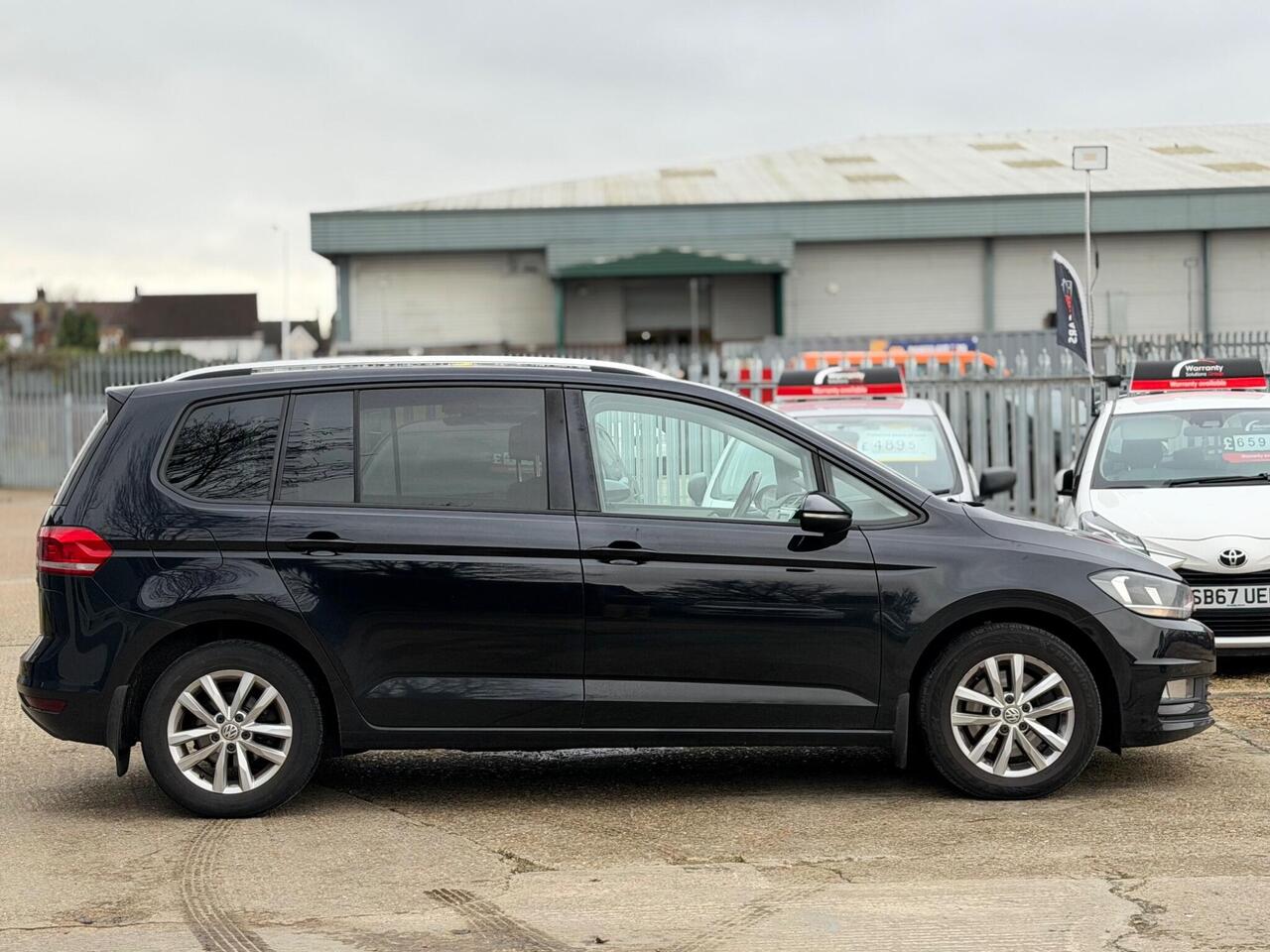 Used Volkswagen Touran 2017 for sale - 77556091: Photo 10