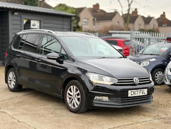 Used Volkswagen Touran 2017 for sale - 77556091: Photo