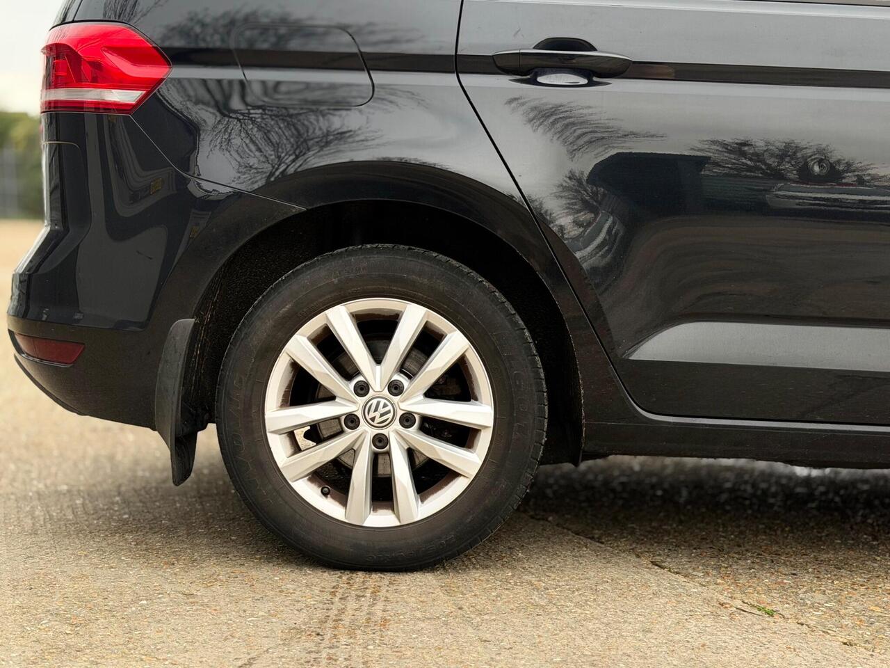 Used Volkswagen Touran 2017 for sale - 77556091: Photo 32