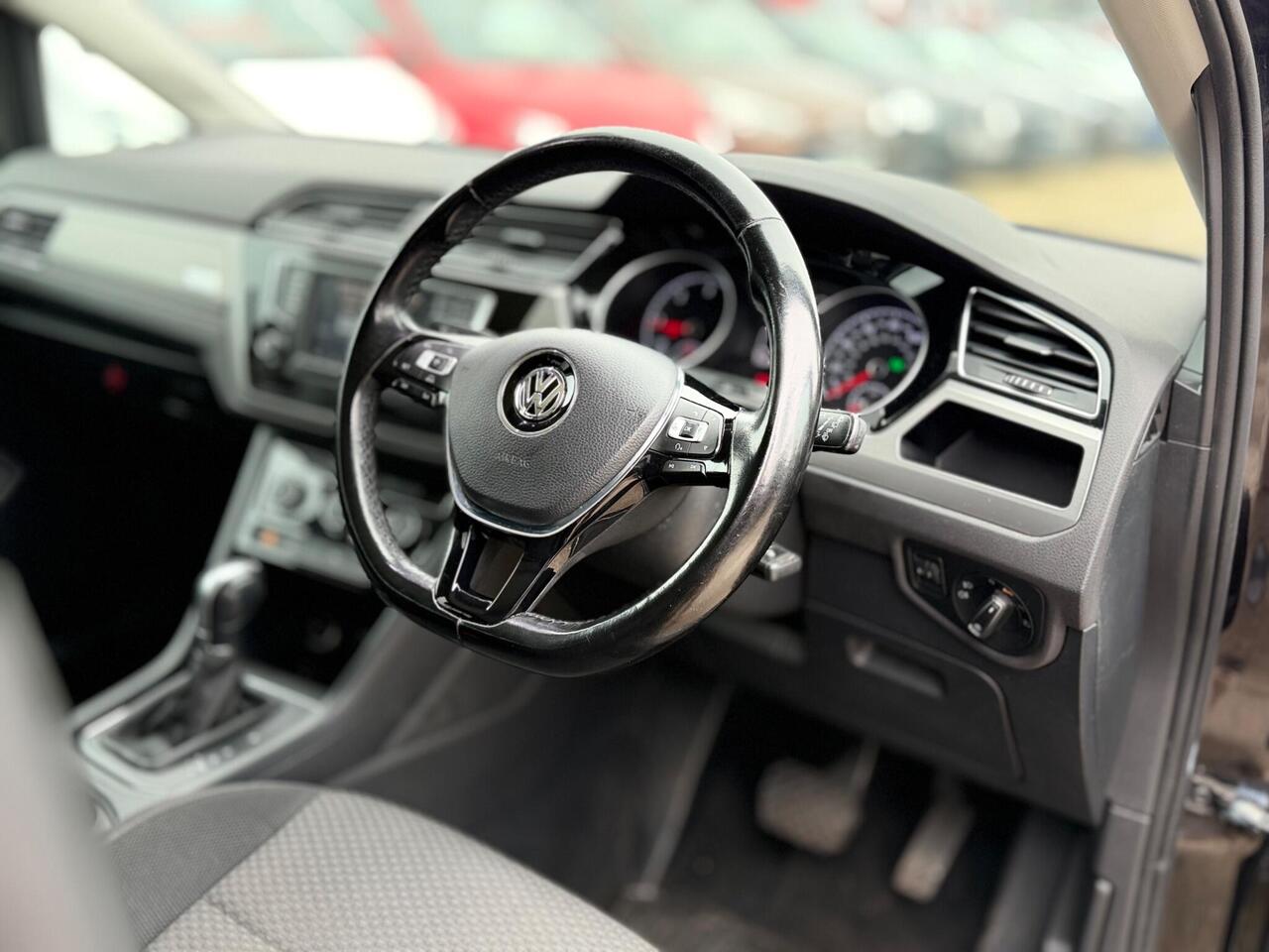 Used Volkswagen Touran 2017 for sale - 77556091: Photo 44