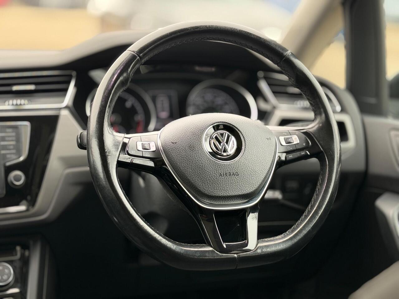 Used Volkswagen Touran 2017 for sale - 77556091: Photo 45