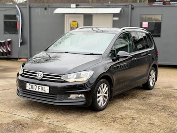 Used Volkswagen Touran 2017 for sale - 77556091: Photo