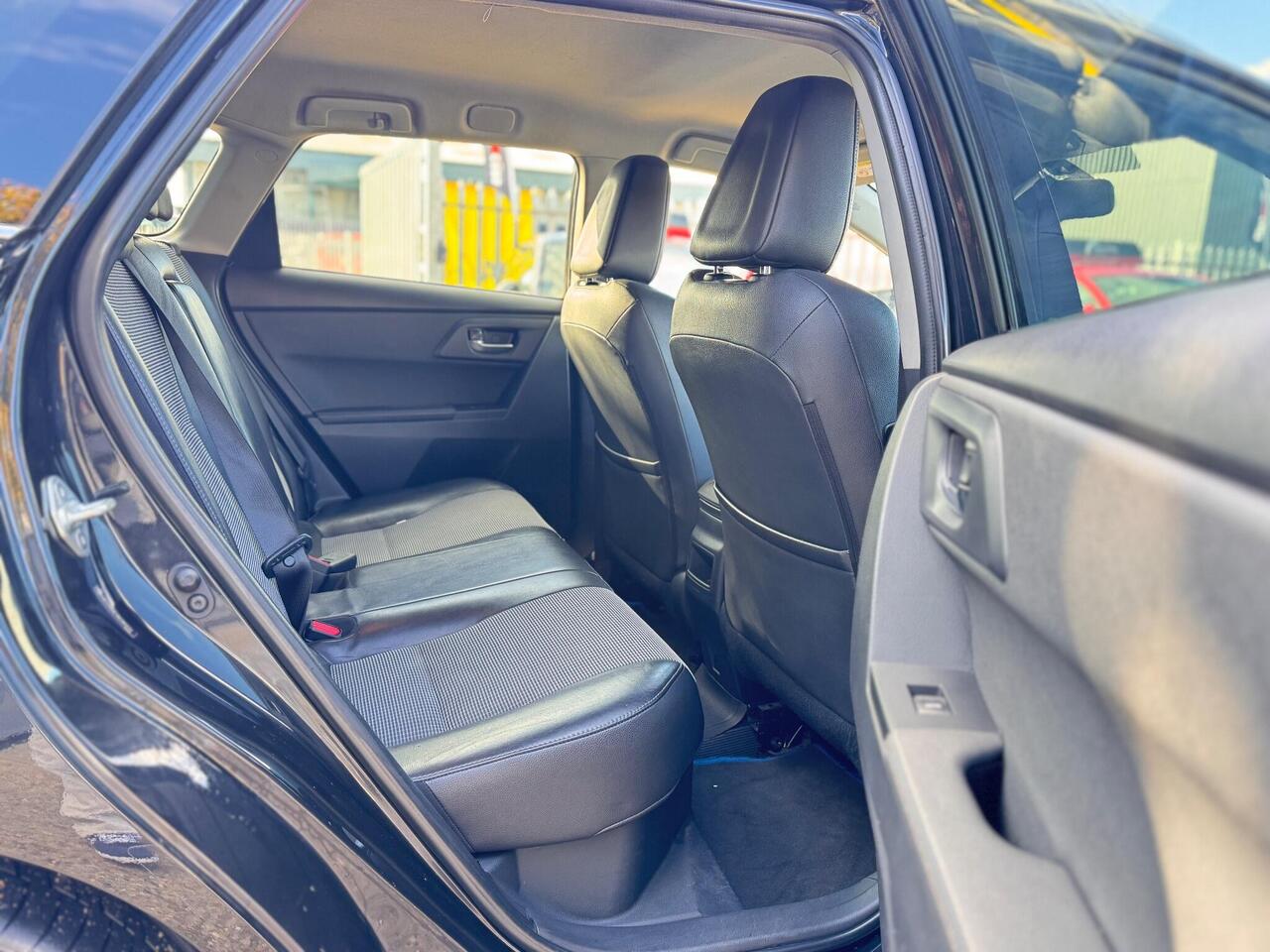 Used Toyota Auris 2015 for sale - 76734409: Photo 30