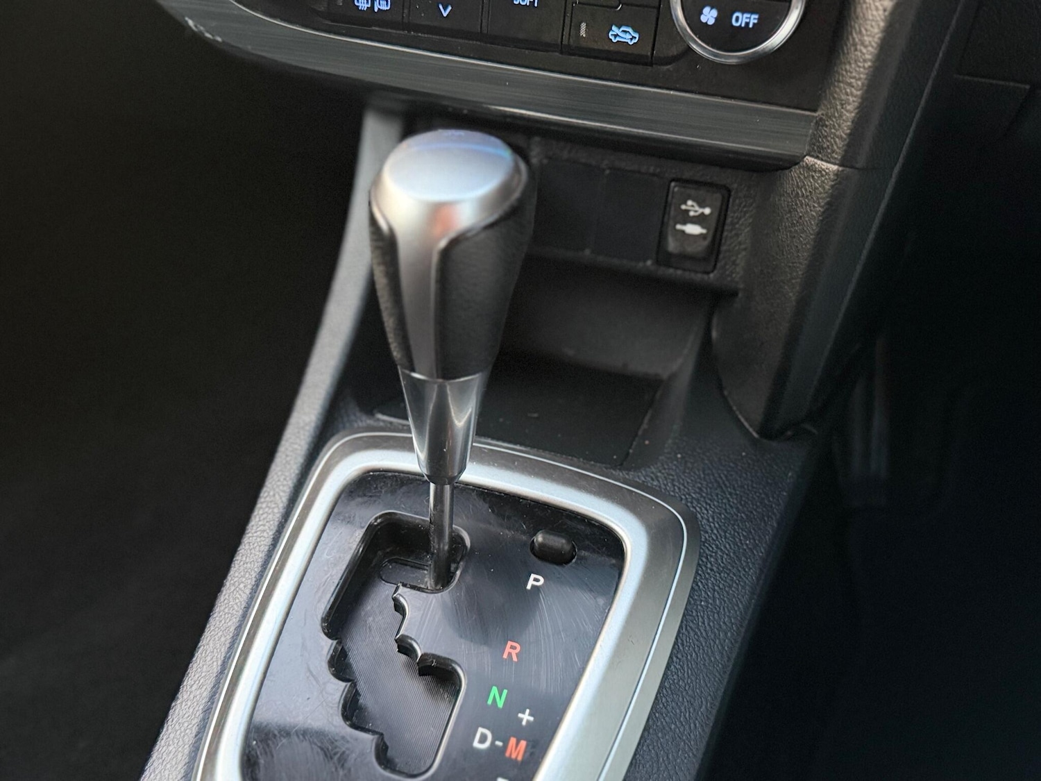 Used Toyota Auris 2013 for sale - 76657697: Photo 13