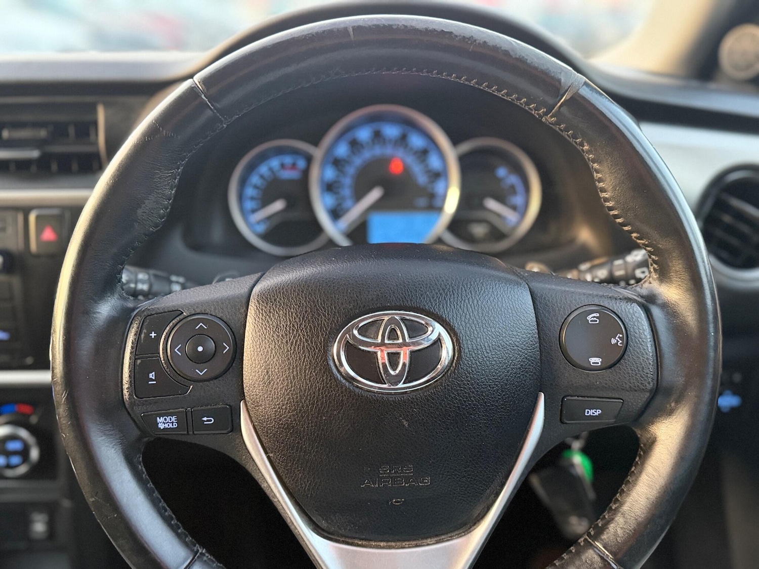 Used Toyota Auris 2013 for sale - 76657697: Photo 34