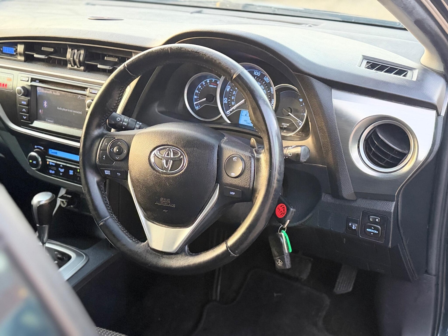 Used Toyota Auris 2013 for sale - 76657697: Photo 35