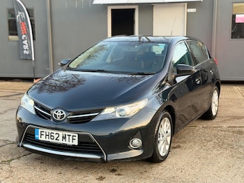 Used Toyota Auris 2013 for sale - 76657697: Photo