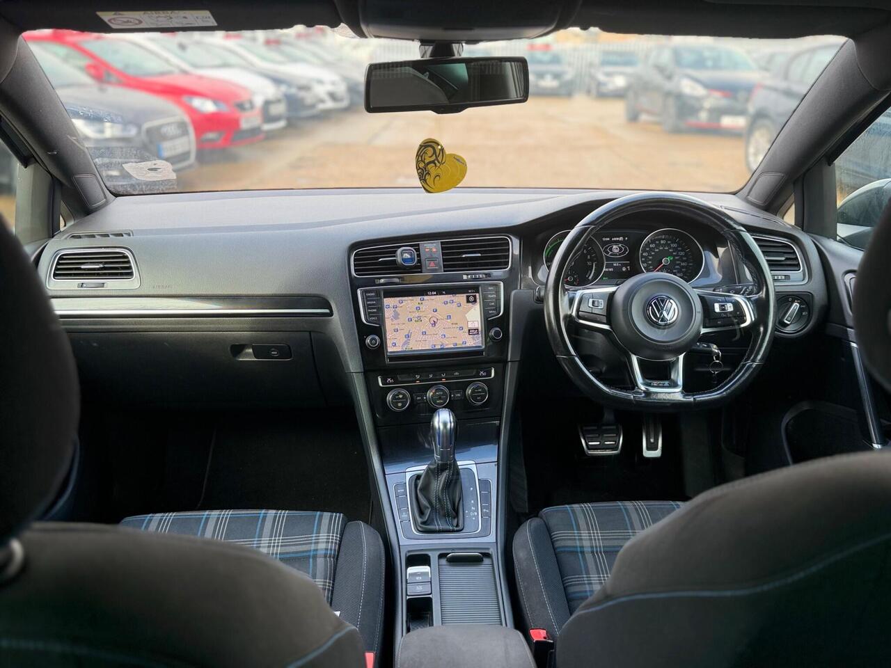 Used Volkswagen Golf 2016 for sale - 77240221: Photo 23