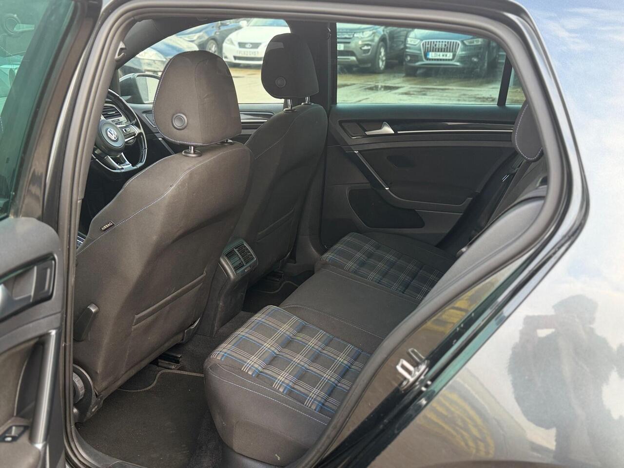 Used Volkswagen Golf 2016 for sale - 77240221: Photo 30