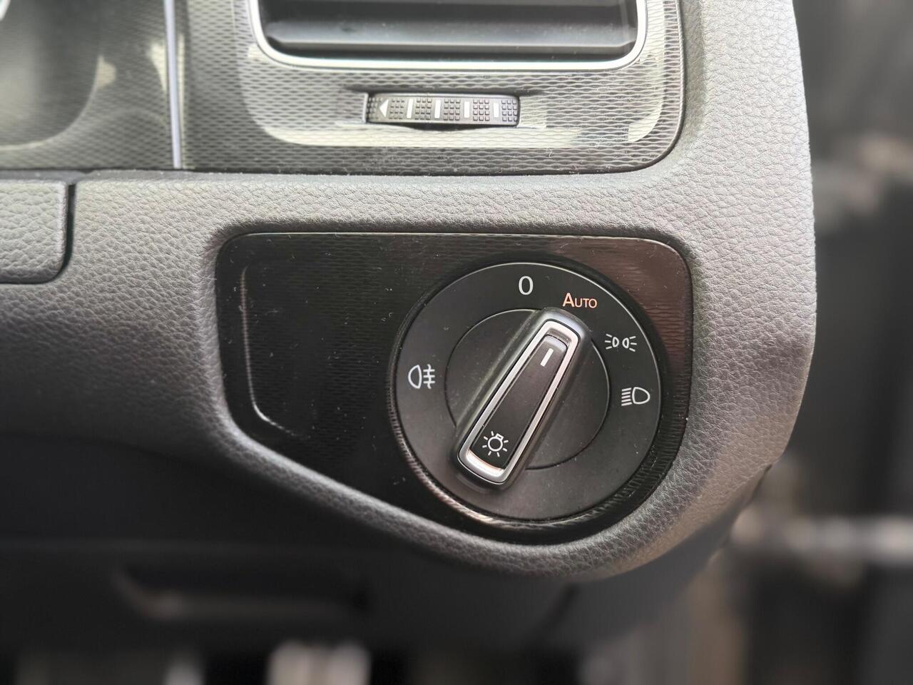 Used Volkswagen Golf 2016 for sale - 77240221: Photo 33