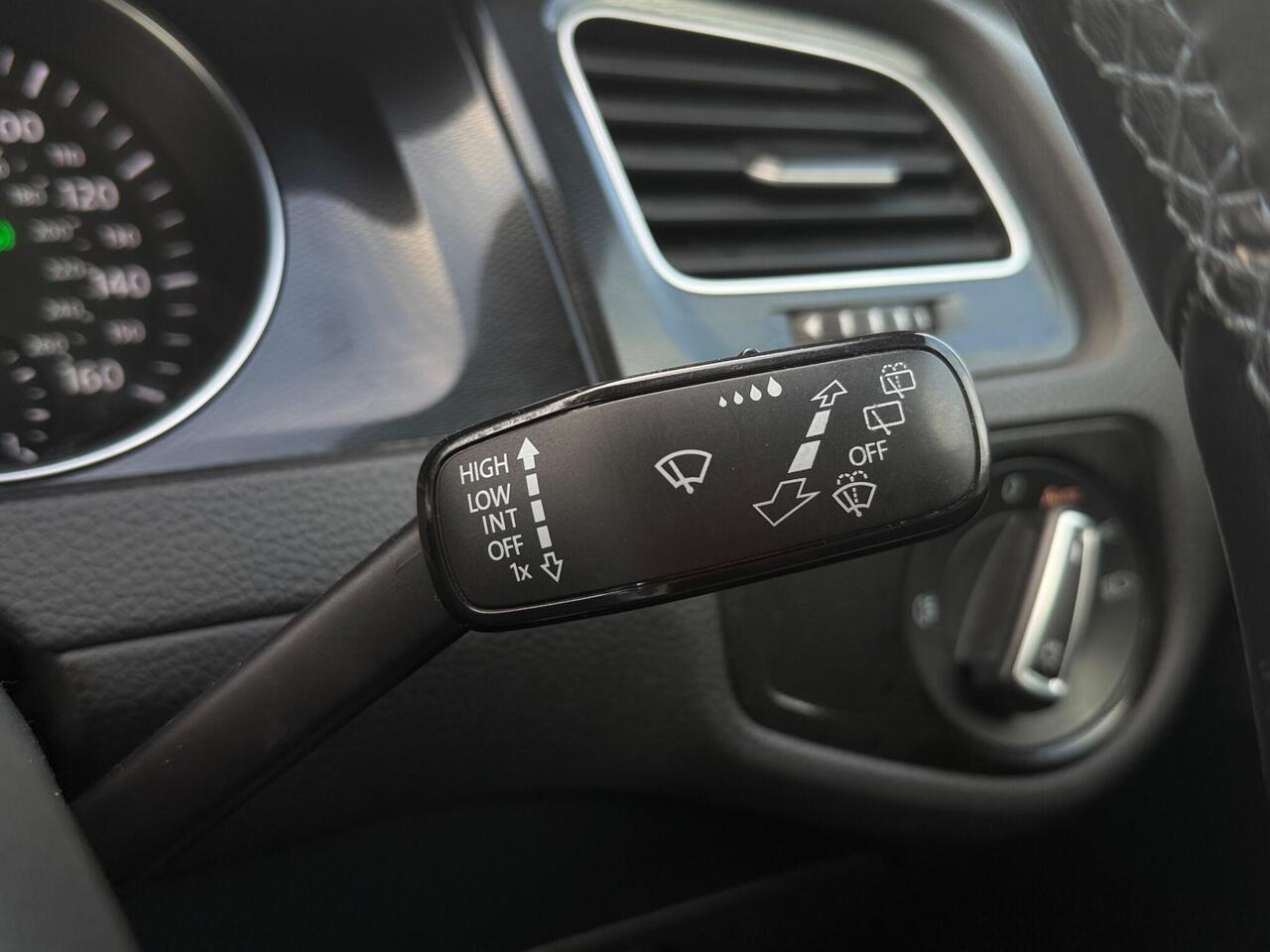 Used Volkswagen Golf 2016 for sale - 77240221: Photo 38