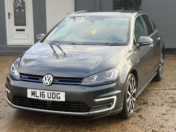 Used Volkswagen Golf 2016 for sale - 77240221: Photo