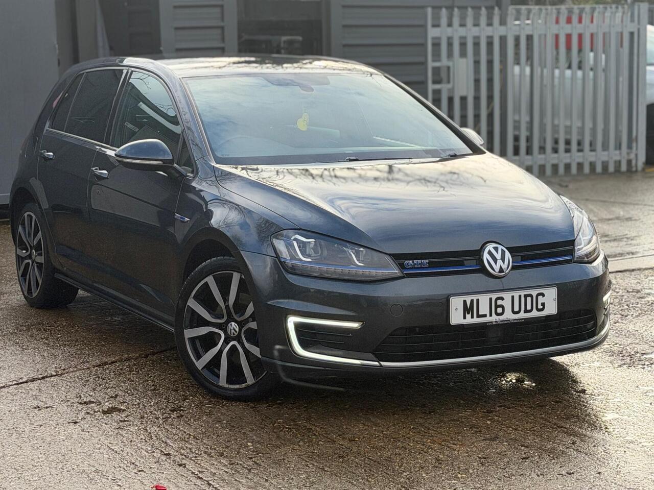 Used Volkswagen Golf 2016 for sale - 77240221: Photo 4