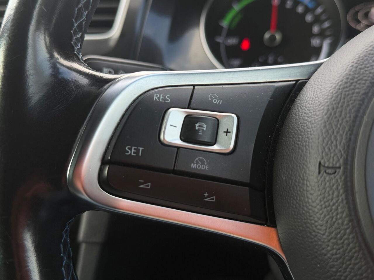 Used Volkswagen Golf 2016 for sale - 77240221: Photo 41