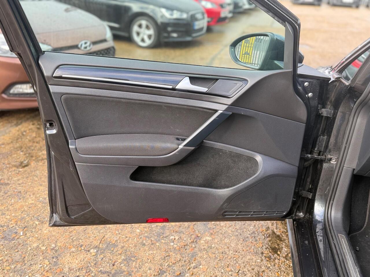 Used Volkswagen Golf 2016 for sale - 77240221: Photo 46