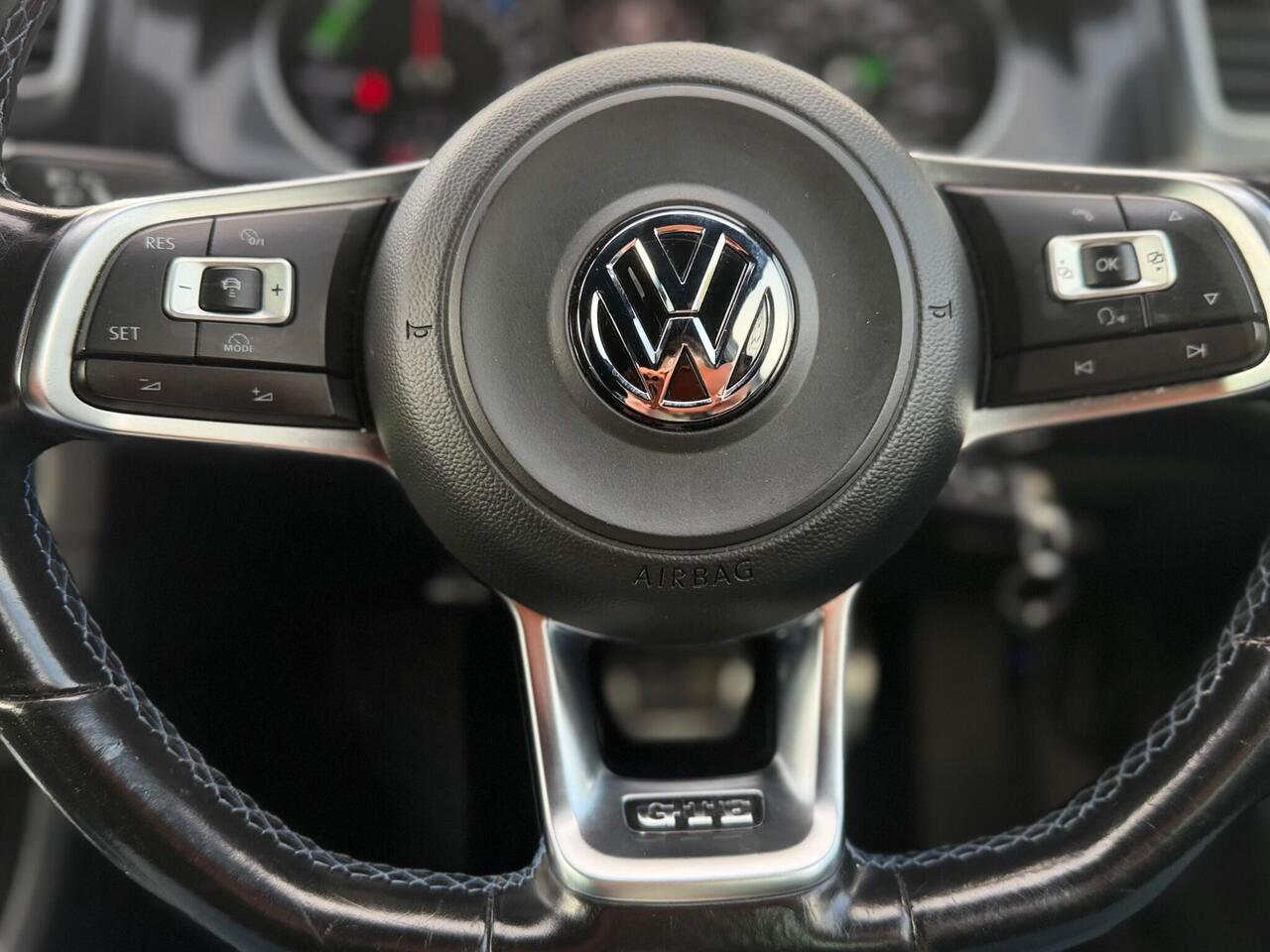 Used Volkswagen Golf 2016 for sale - 77240221: Photo 65