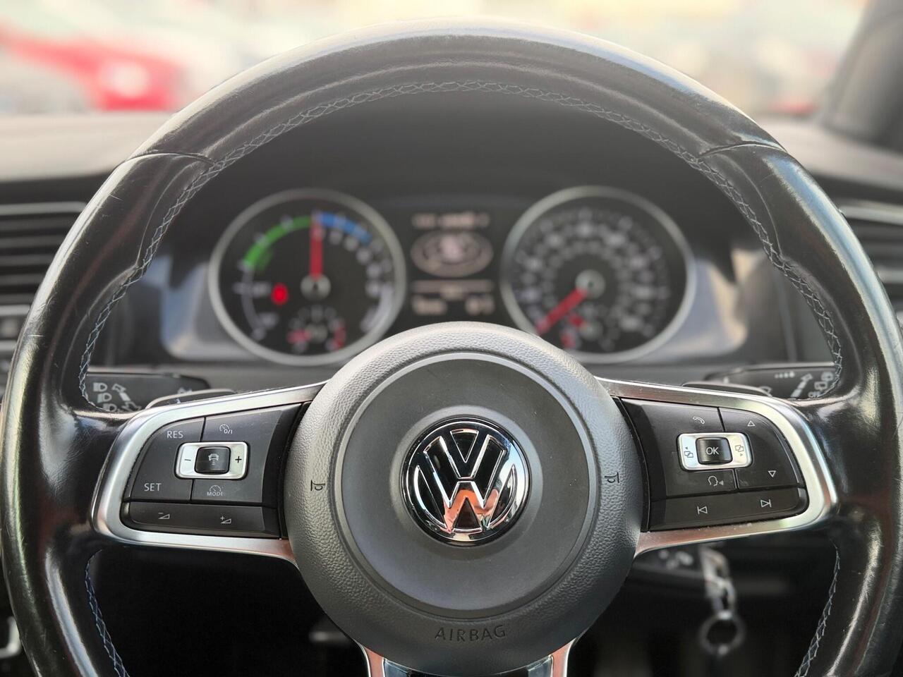 Used Volkswagen Golf 2016 for sale - 77240221: Photo 68