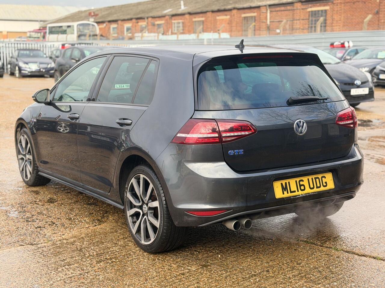 Used Volkswagen Golf 2016 for sale - 77240221: Photo 9