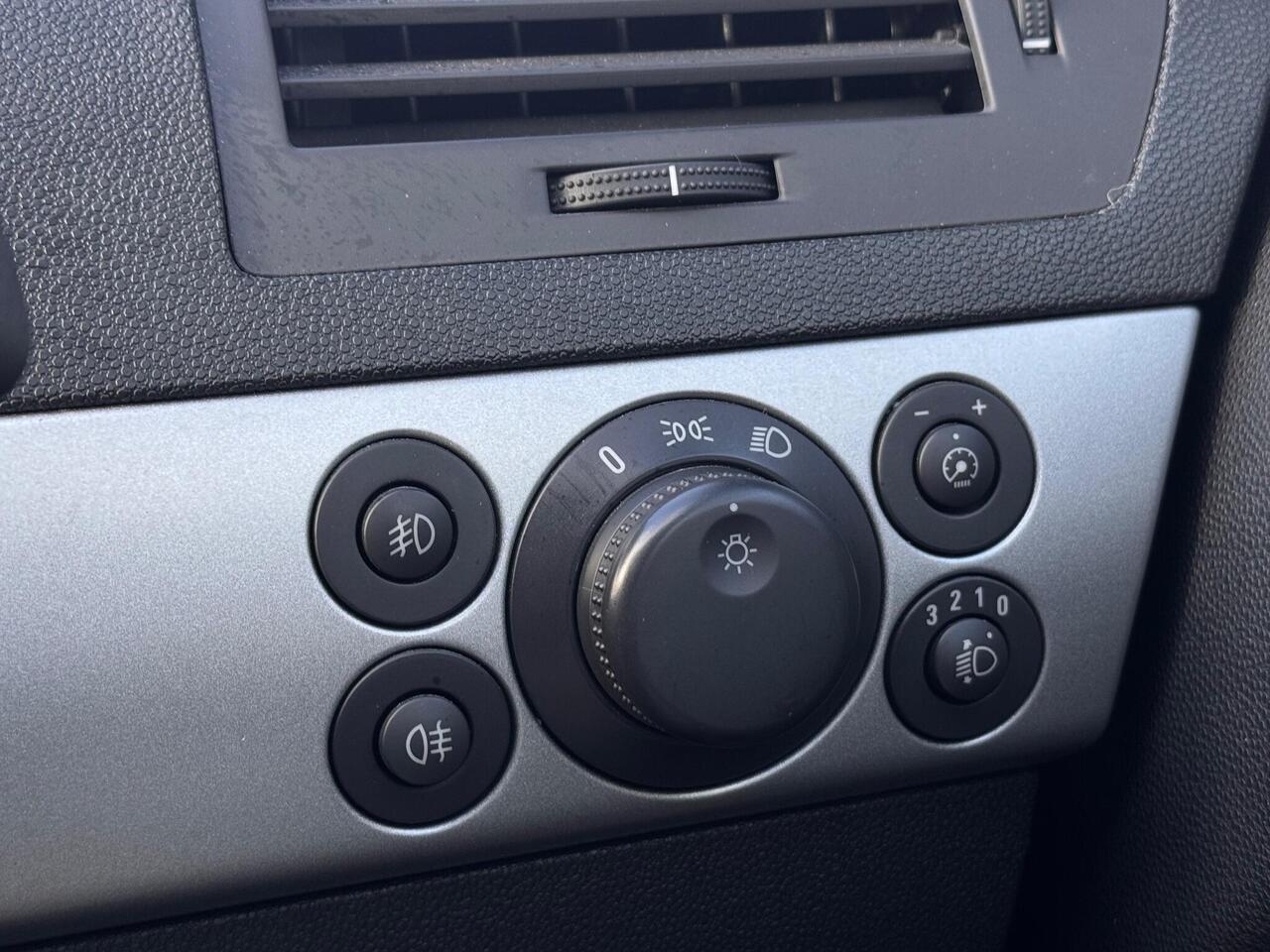 Used Vauxhall Astra 2008 for sale - 76734411: Photo 16