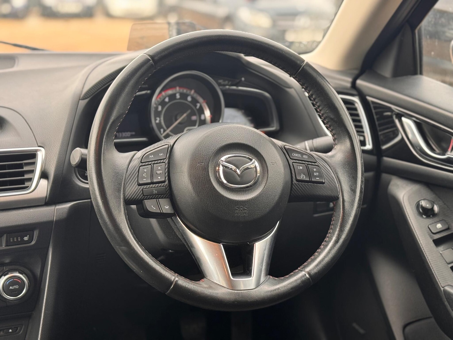 Used Mazda Mazda3 2014 for sale - 76666727: Photo 59