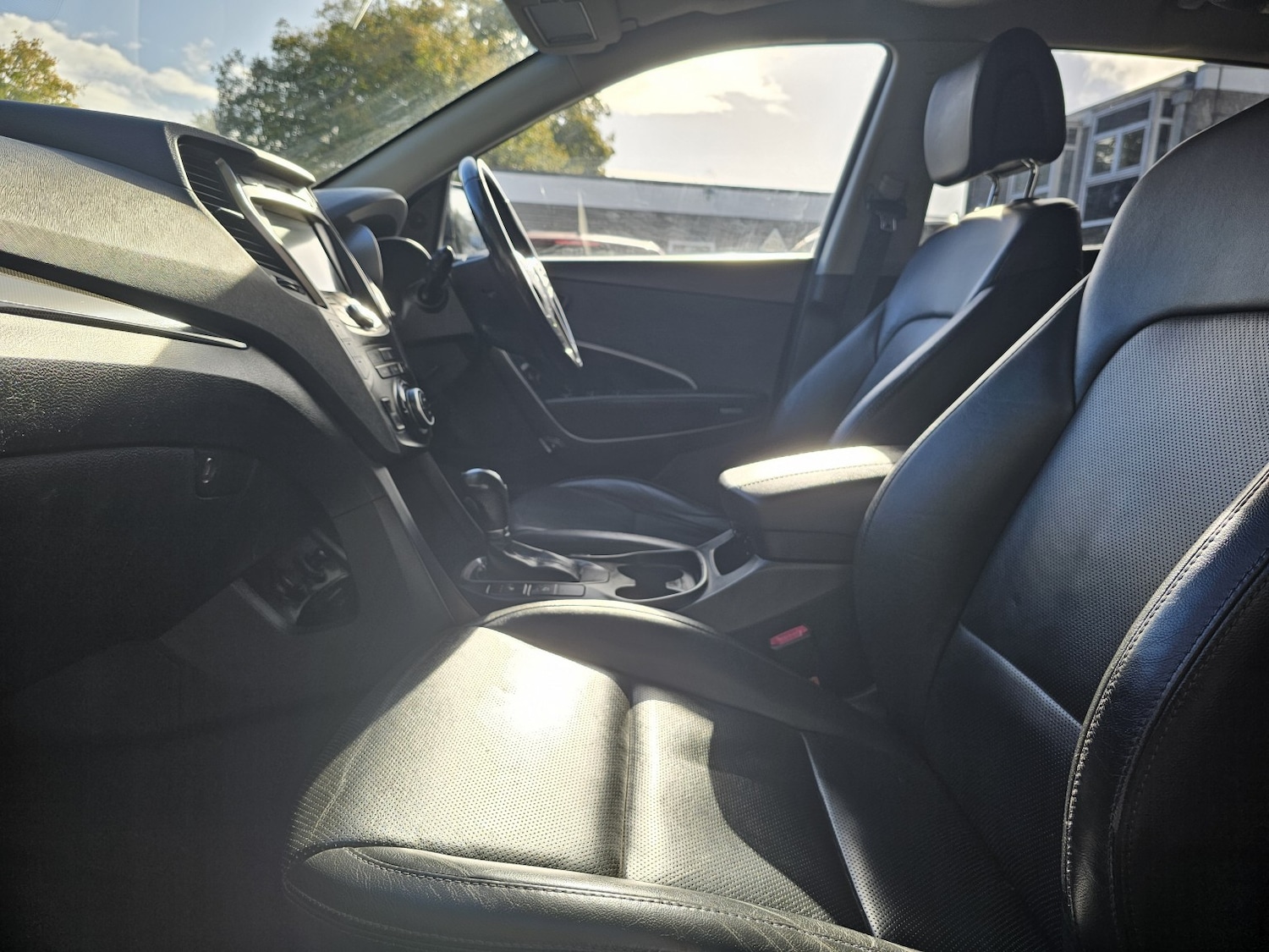 Used Hyundai Santa Fe 2015 for sale - 76369278: Photo 18