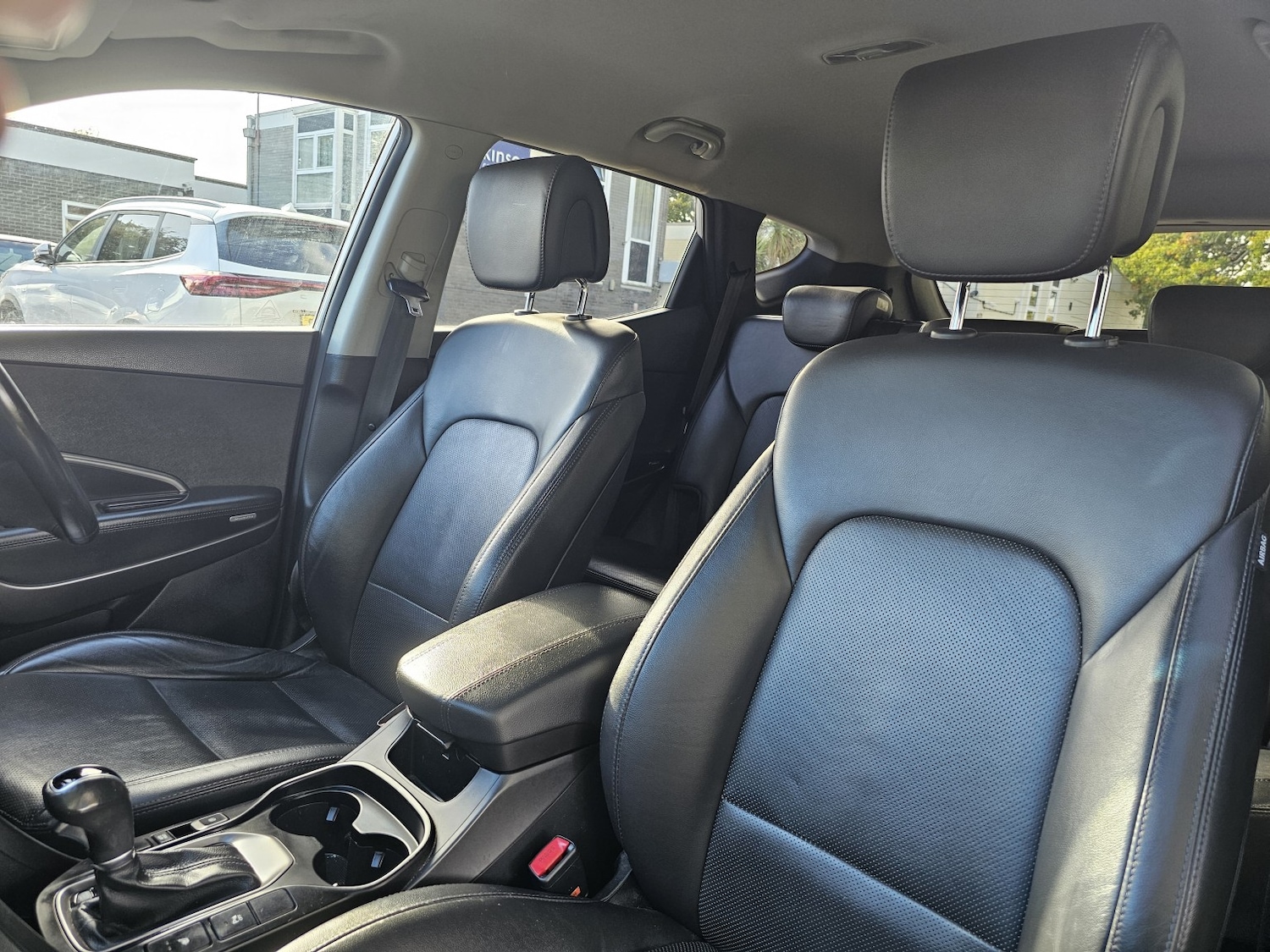 Used Hyundai Santa Fe 2015 for sale - 76369278: Photo 19