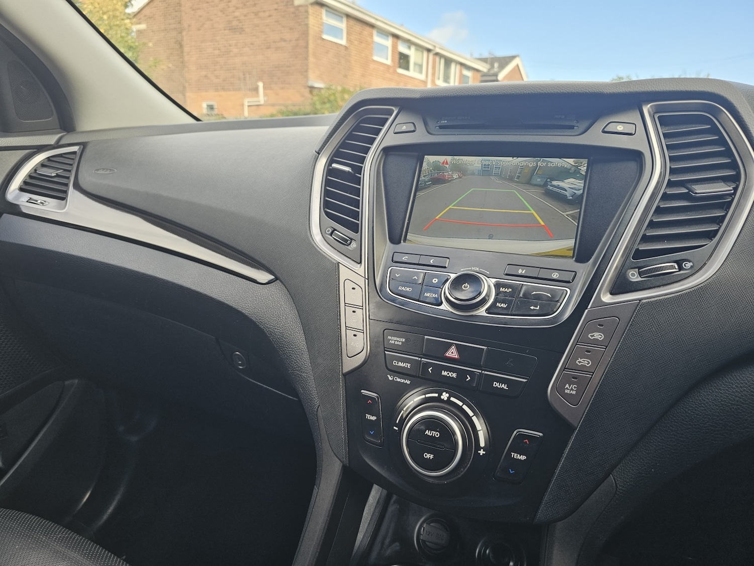 Used Hyundai Santa Fe 2015 for sale - 76369278: Photo 26