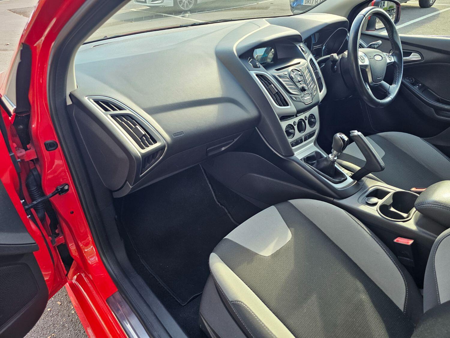 Used Ford Focus 2014 for sale - 76225225: Photo 14