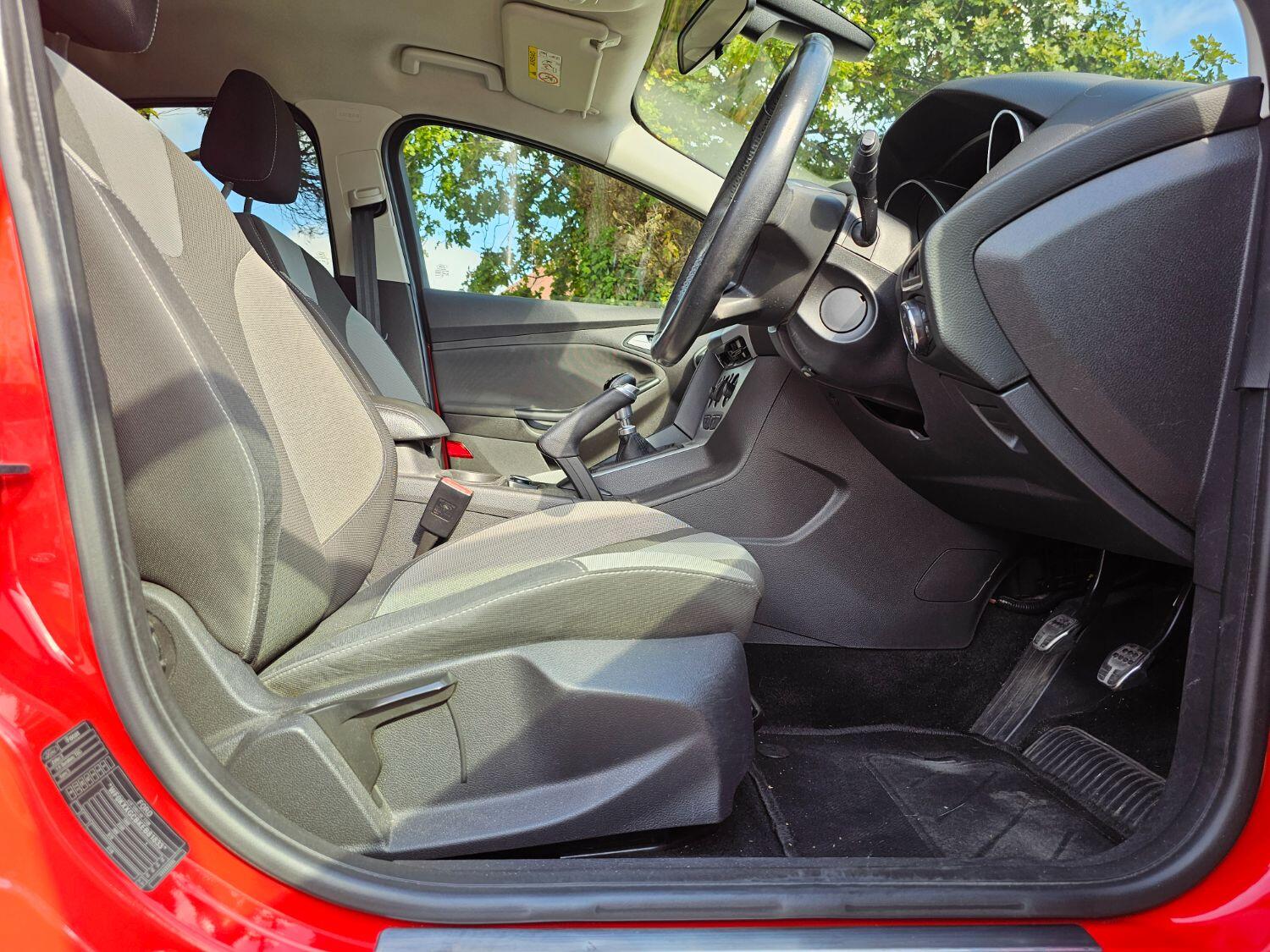 Used Ford Focus 2014 for sale - 76225225: Photo 15