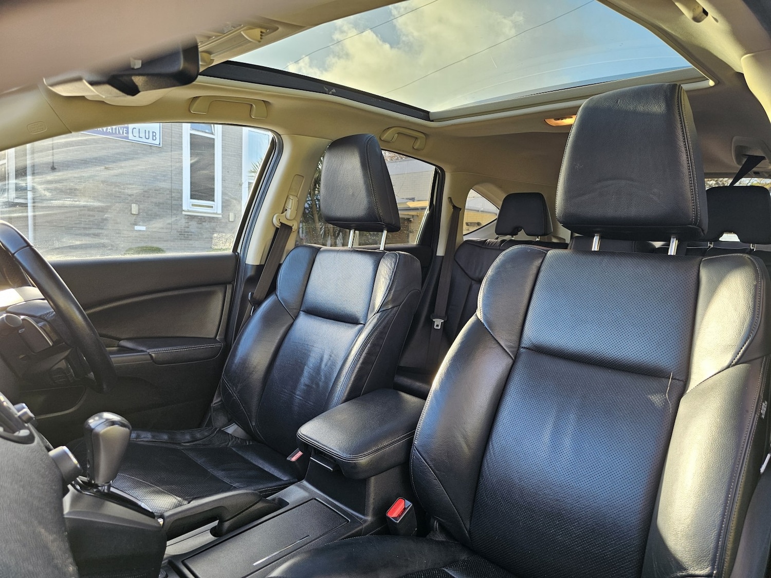 Used Honda CR-V 2015 for sale - 76896967: Photo 15