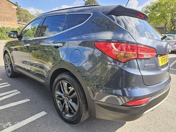 Used Hyundai Santa Fe 2015 for sale - 78316927: Photo