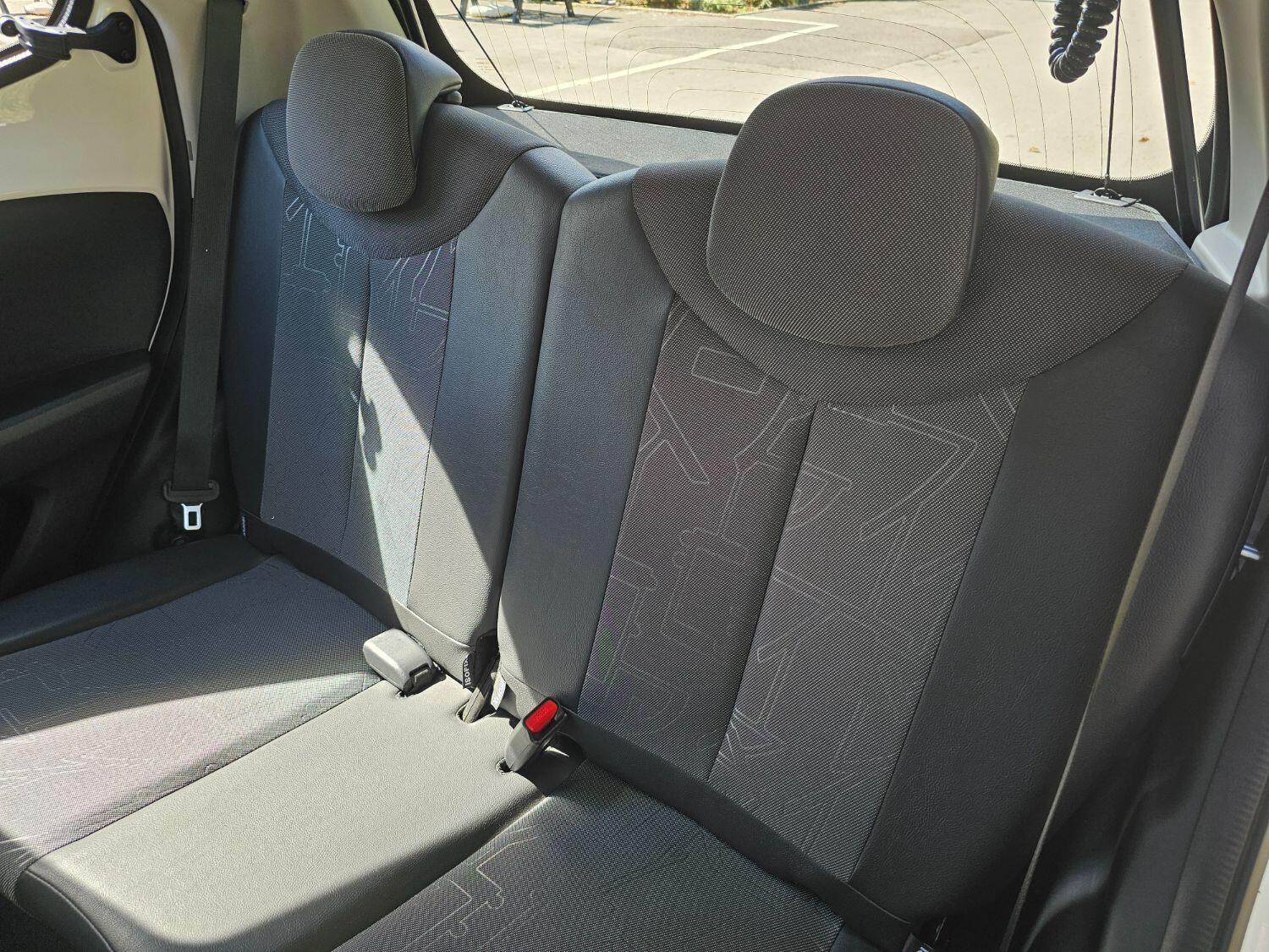 Used Toyota AYGO 2015 for sale - 75581505: Photo 25