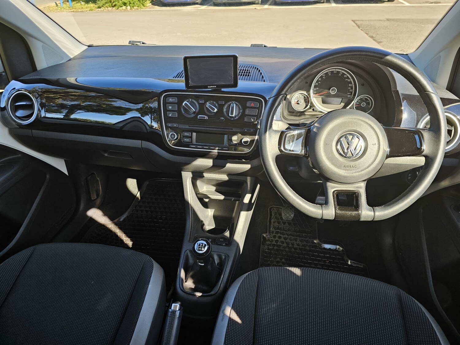 Used Volkswagen up! 2014 for sale - 78183027: Photo 10