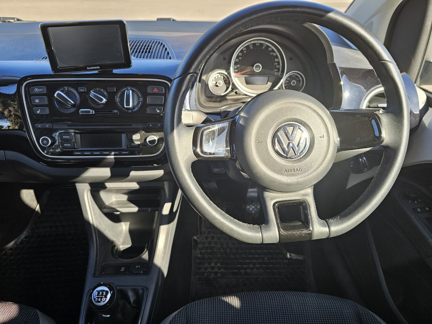 Used Volkswagen up! 2014 for sale - 78183027: Photo 11