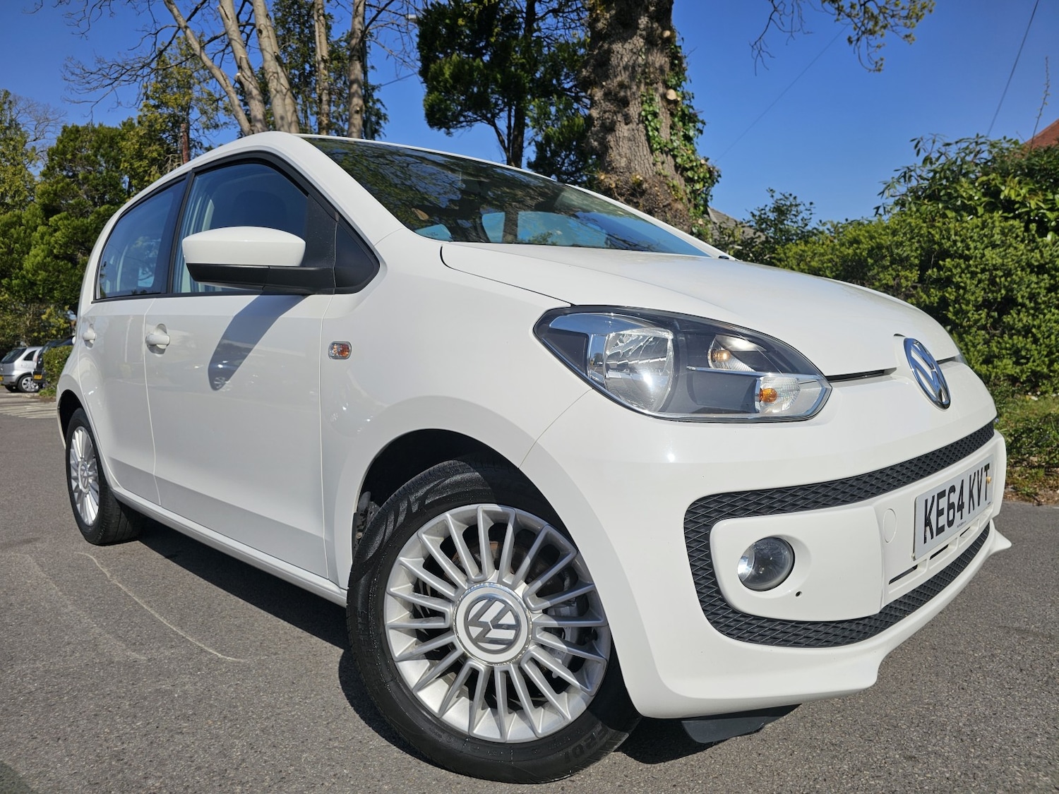 Used Volkswagen up! 2014 for sale - 78183027: Photo 2