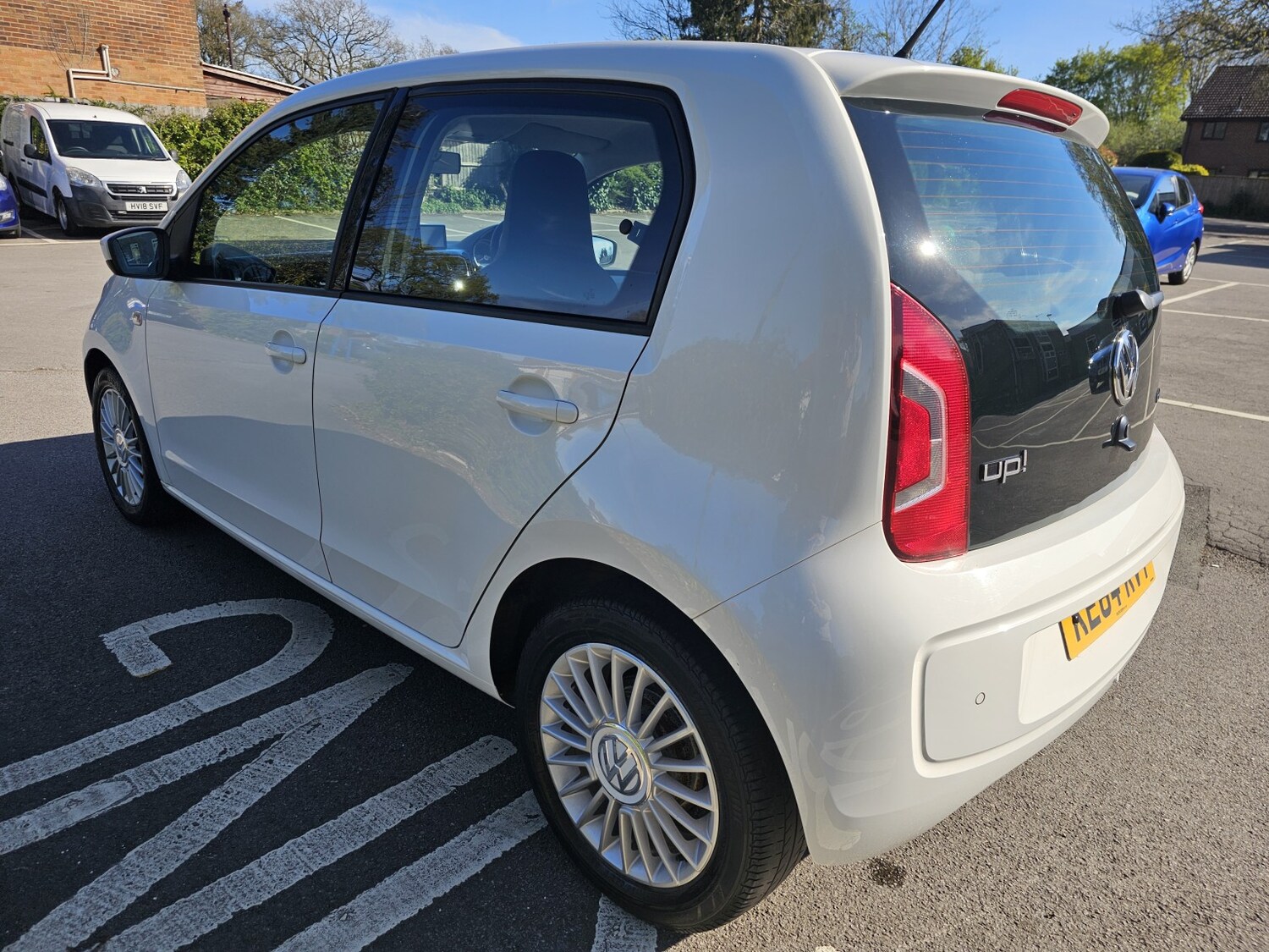 Used Volkswagen up! 2014 for sale - 78183027: Photo 6