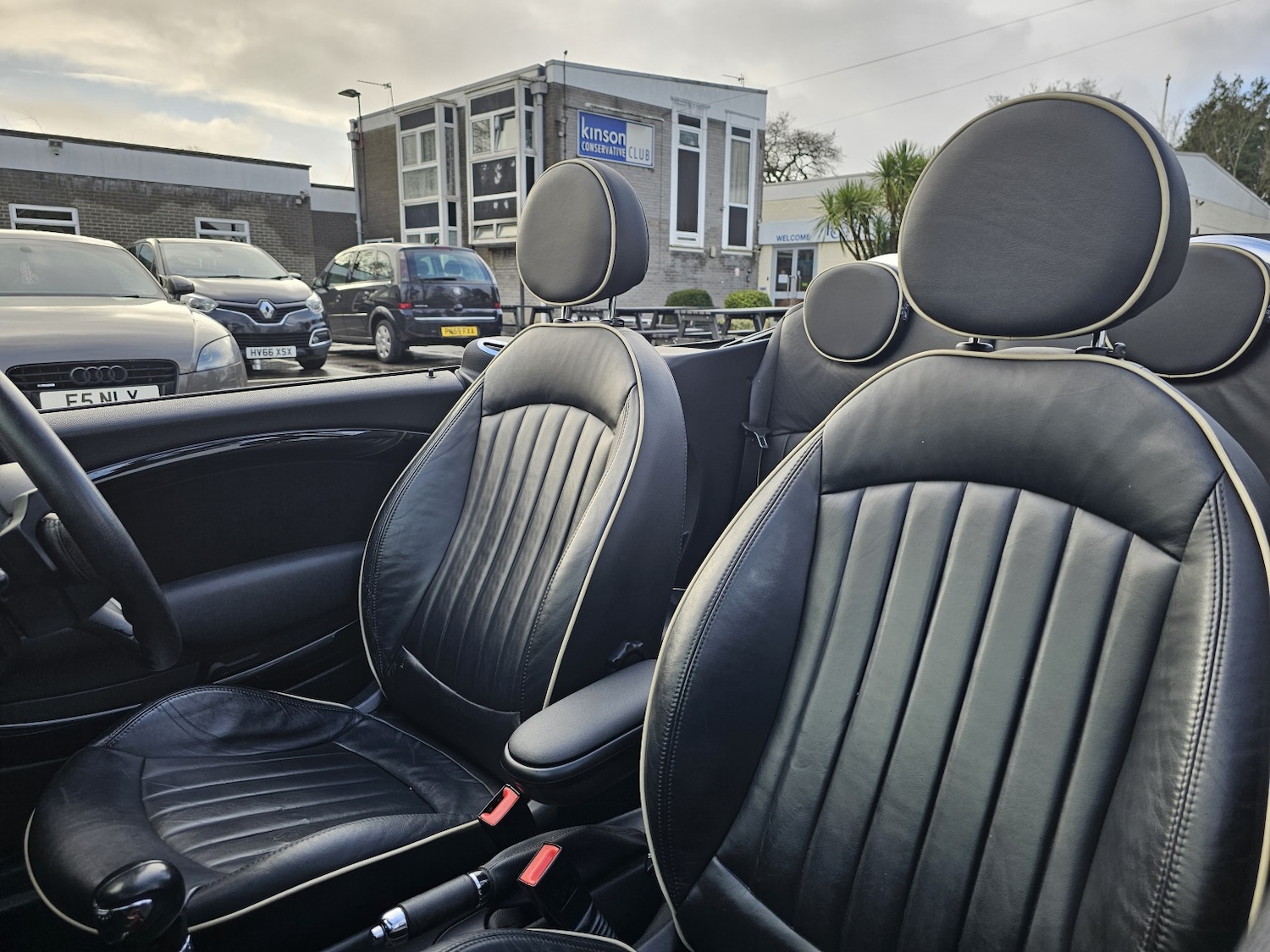 Used MINI Convertible 2012 for sale - 77465640: Photo 16