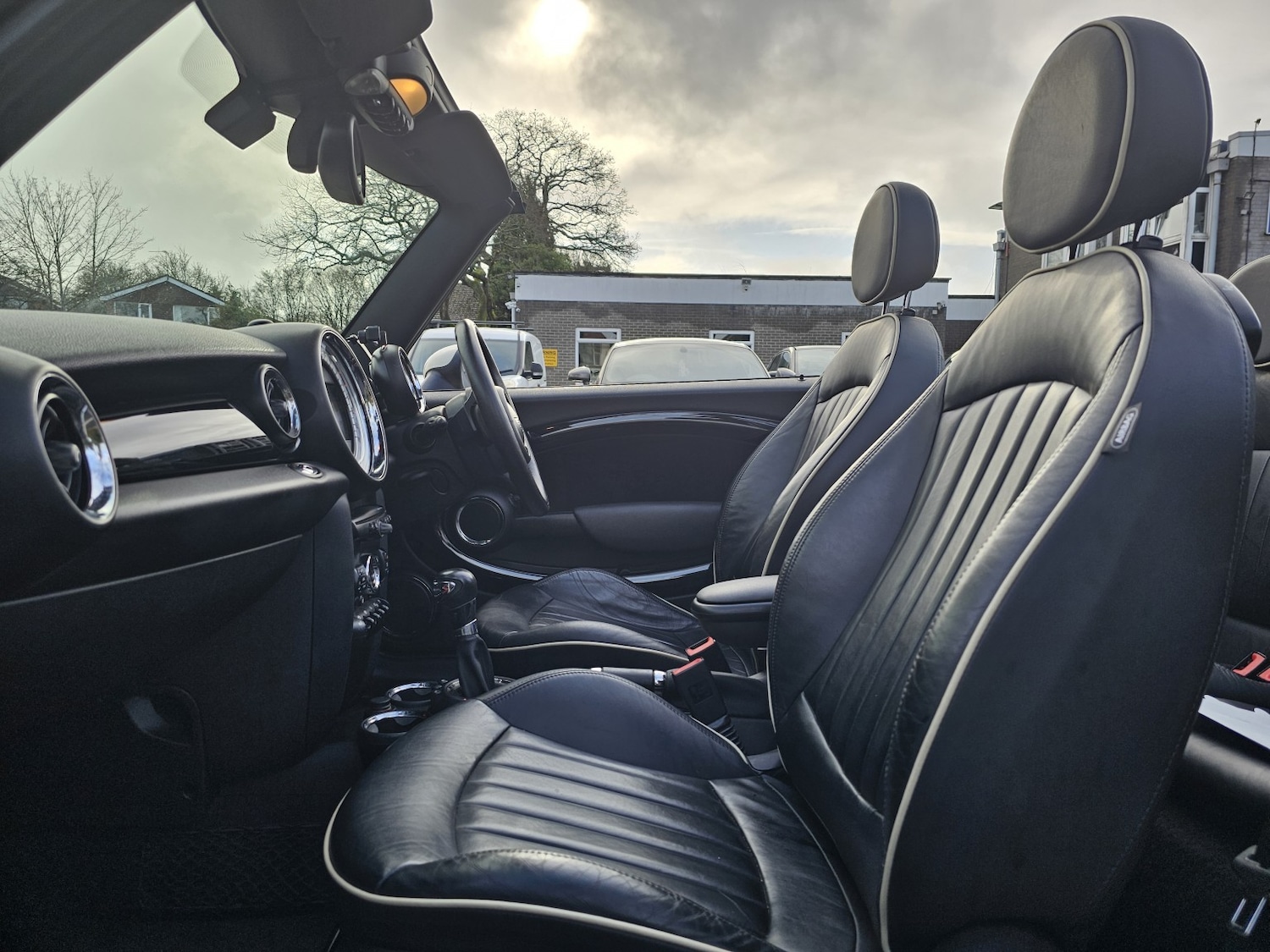 Used MINI Convertible 2012 for sale - 77465640: Photo 17