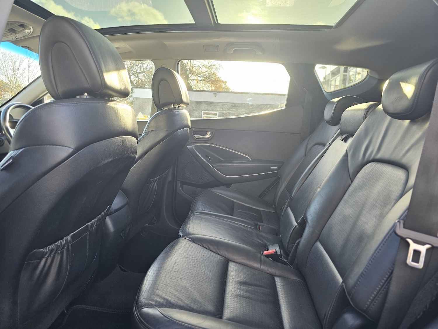 Used Hyundai Santa Fe 2014 for sale - 76799293: Photo 18