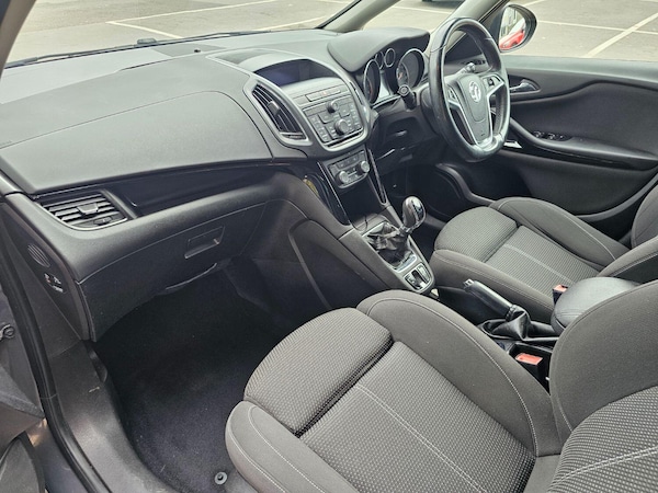 Used Vauxhall Zafira Tourer 2015 for sale - 76242887: Photo 15
