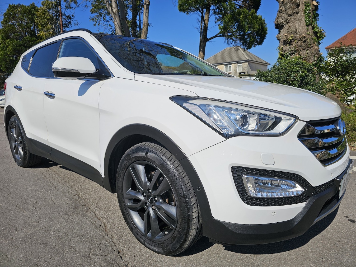 Used Hyundai Santa Fe 2014 for sale - 77954003: Photo 2